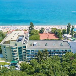 Palm Beach Hotel